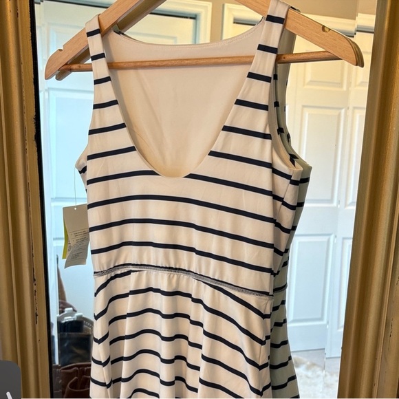 NWT All in Motion Navy Striped Knit Dress size XL. Super stretchy and comfy - Picture 4 of 7